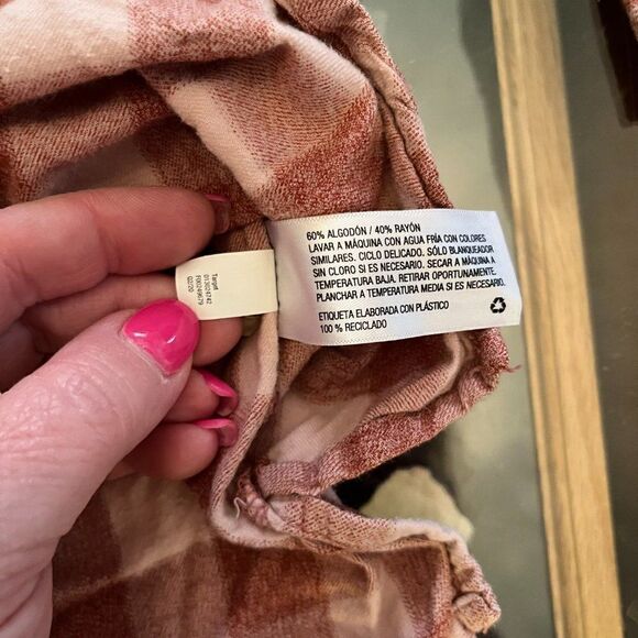 Universal Thread XXL Pinkโ& White Checkered Button Up TopโFlannel - Picture 4 of 12